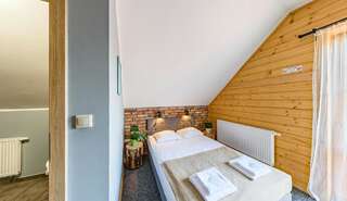 Отели типа «постель и завтрак» Hotel Czerwone Korale Cielimowo Двухместный номер Делюкс с 1 кроватью и балконом-2